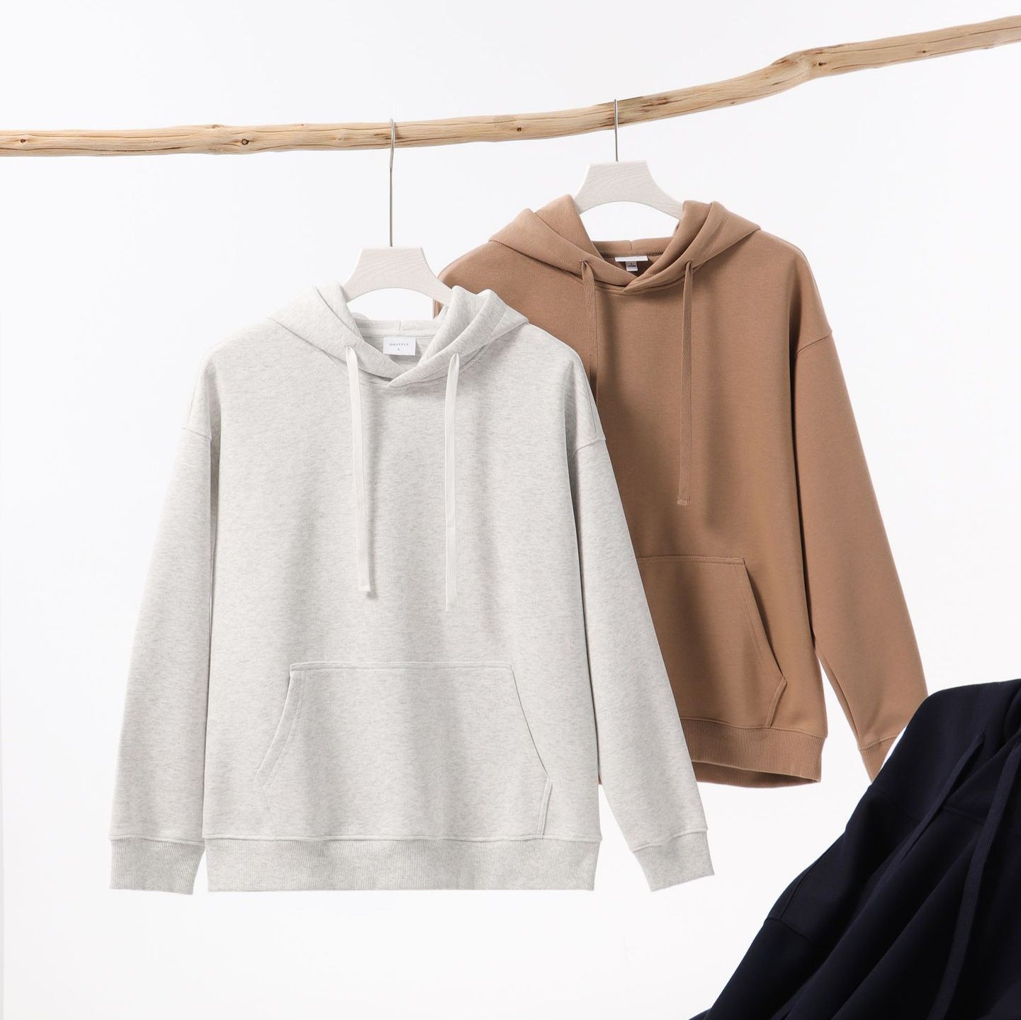 Simple Cotton Composite Drop-shoulder Hooded Sweater.